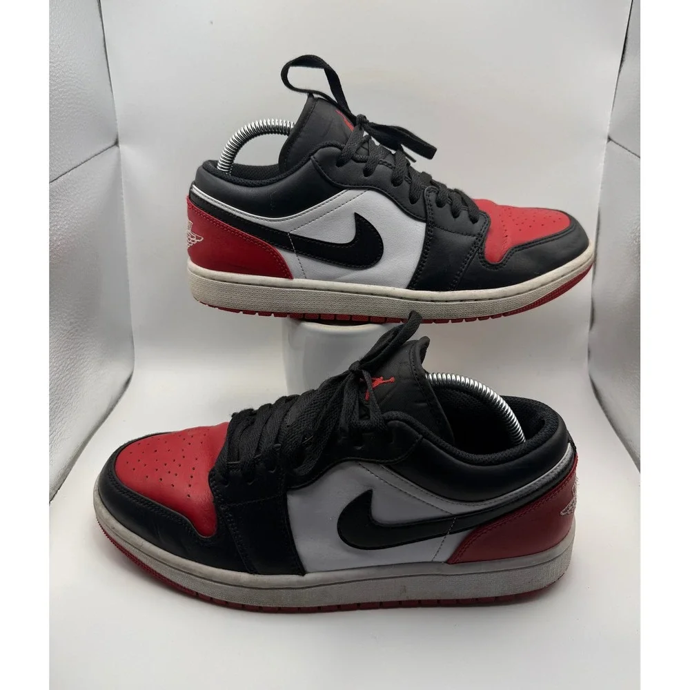 Jordan Air Jordan 1 Low Mens 9.5 Black White Red Good 553558-161 Bred Toe